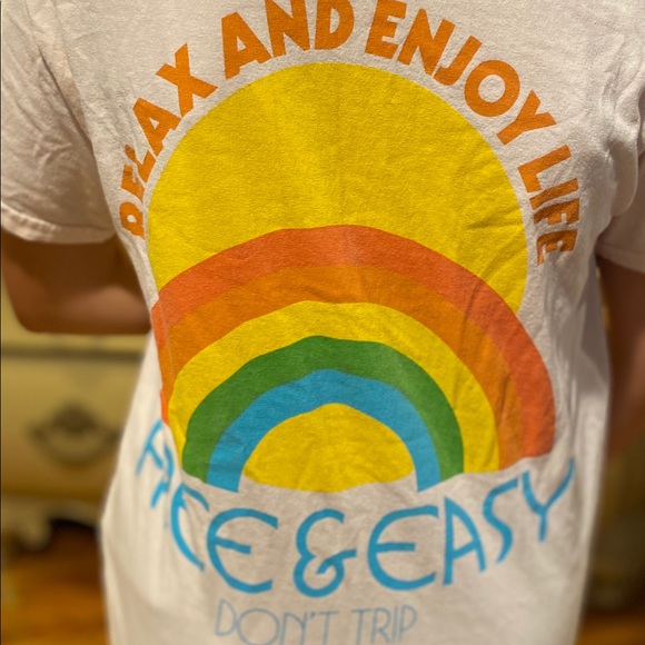 Free&Easy Tshirt size small - Picture 2 of 3